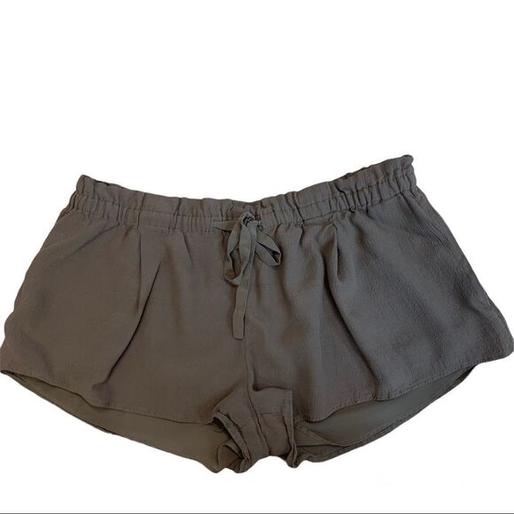 Aritzia Wilfred Montrouge shorts Sz L khaki drawstring 🔥 - Picture 9 of 10